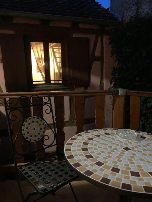 La Sorciere In A Typical Alsatian House Daire Rouffach Dış mekan fotoğraf